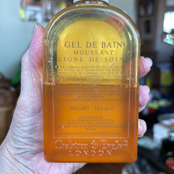 Crabtree & Evelyn Swiss Skin Carr Foaming Bath Gel 300ml.  Half Left.  Disc.! - Picture 3 of 4